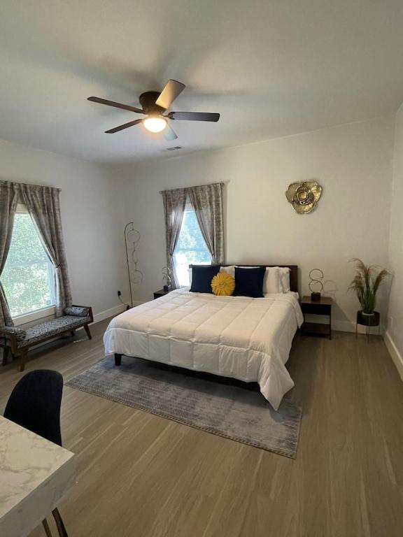City Serenity-2Br Home Away From Home. 6 Min From Atl Airport Атланта Екстер'єр фото